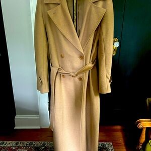 MaxMara camel hair long double breasted belted coat. Size 8.